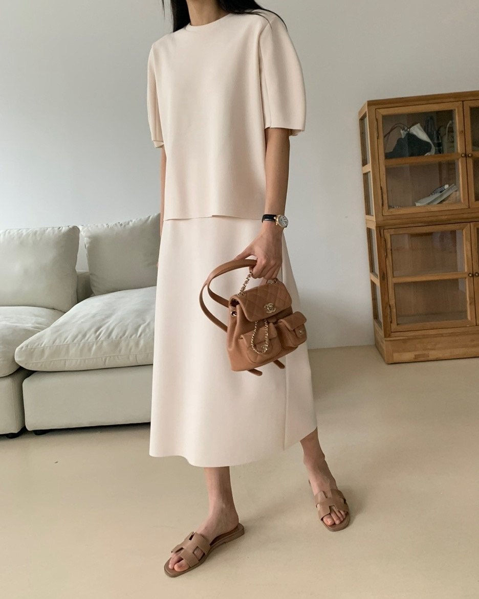 Round Blouse Skirt Sets