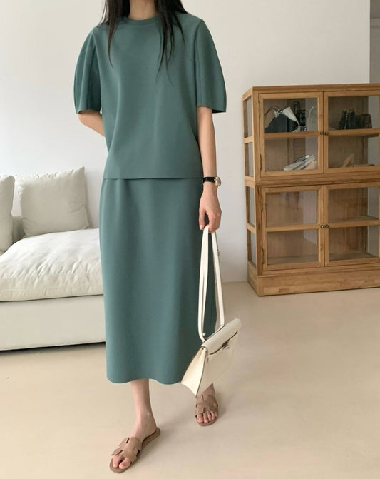 Round Blouse Skirt Sets